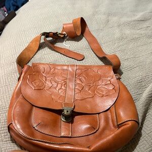 Patricia Nash Flap Crossbody Vintage Tooled Embossed Floral Leather Purse Bag